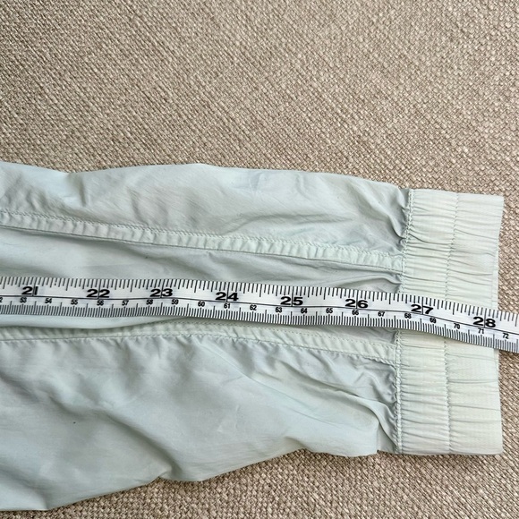 Lululemon Women's Lightweight Packable Jacket, Water-Repellent Windbreaker - Picture 12 of 16